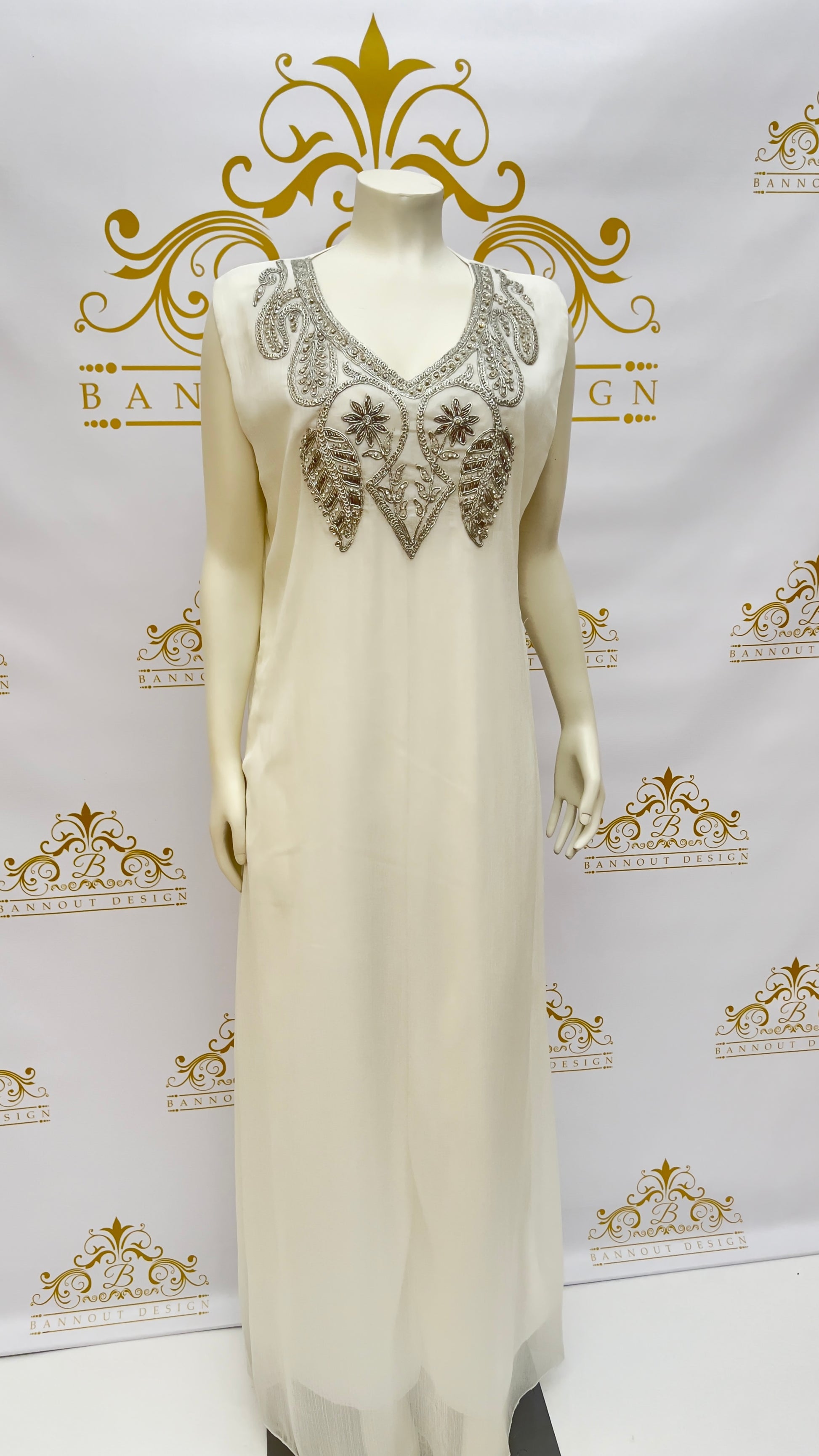 Kaftan 3 Pcs. Leaves Design With Embroidery & Silver Beads
