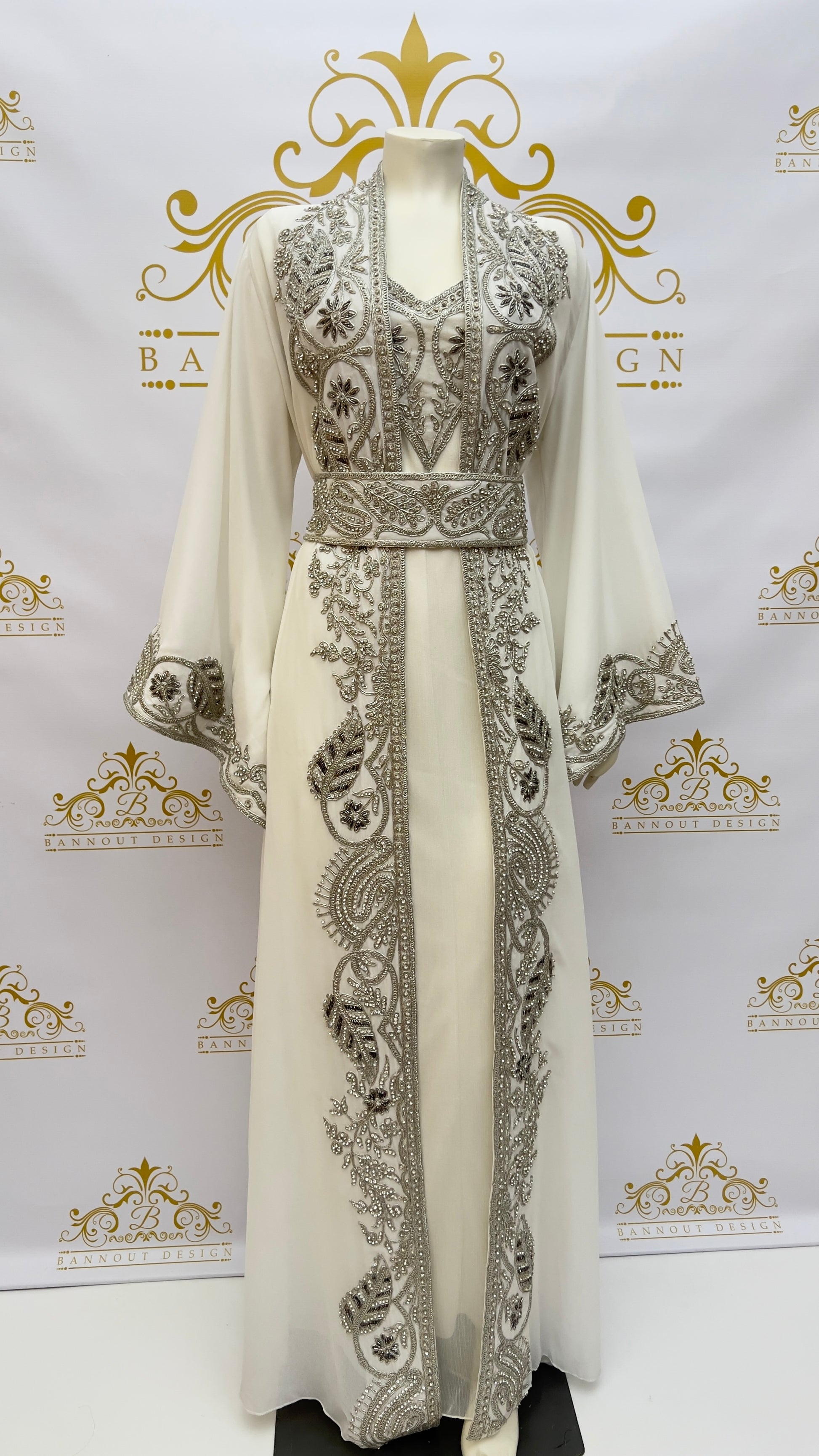 Kaftan 3 Pcs. Leaves Design With Embroidery & Silver Beads_maroon_whie