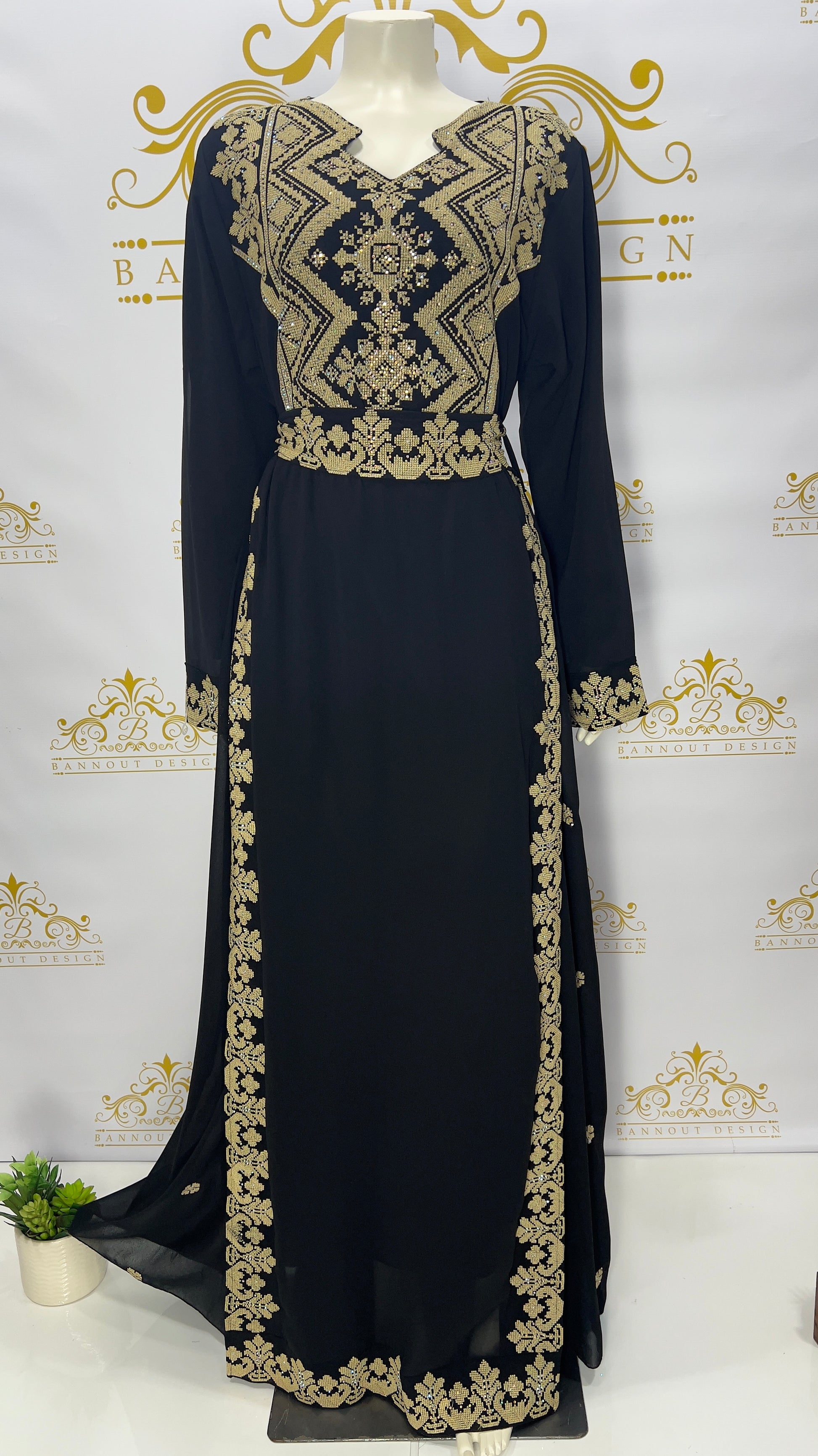 Palestinian Embroidery Thobe Maxi Dress with Rhinestones XL / Black Palestinian Embroidery Thobe Maxi Dress with Rhinestones XL / Black